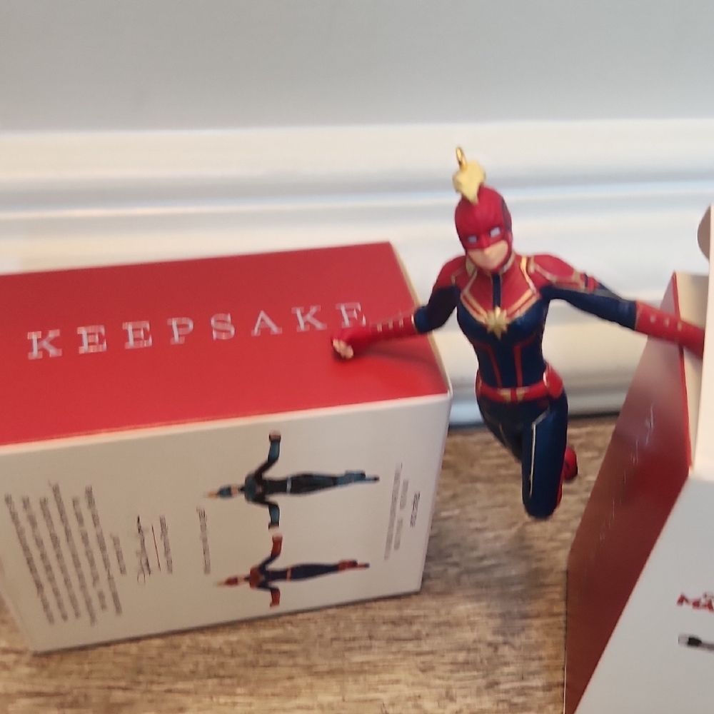 Hallmark Captain Marvel Keepsake Ornament - Picture 7 of 10